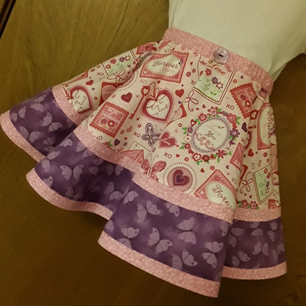 Pixie Dust Designs Valentine's twirl skirt sz. 4 - Picture 3 of 4